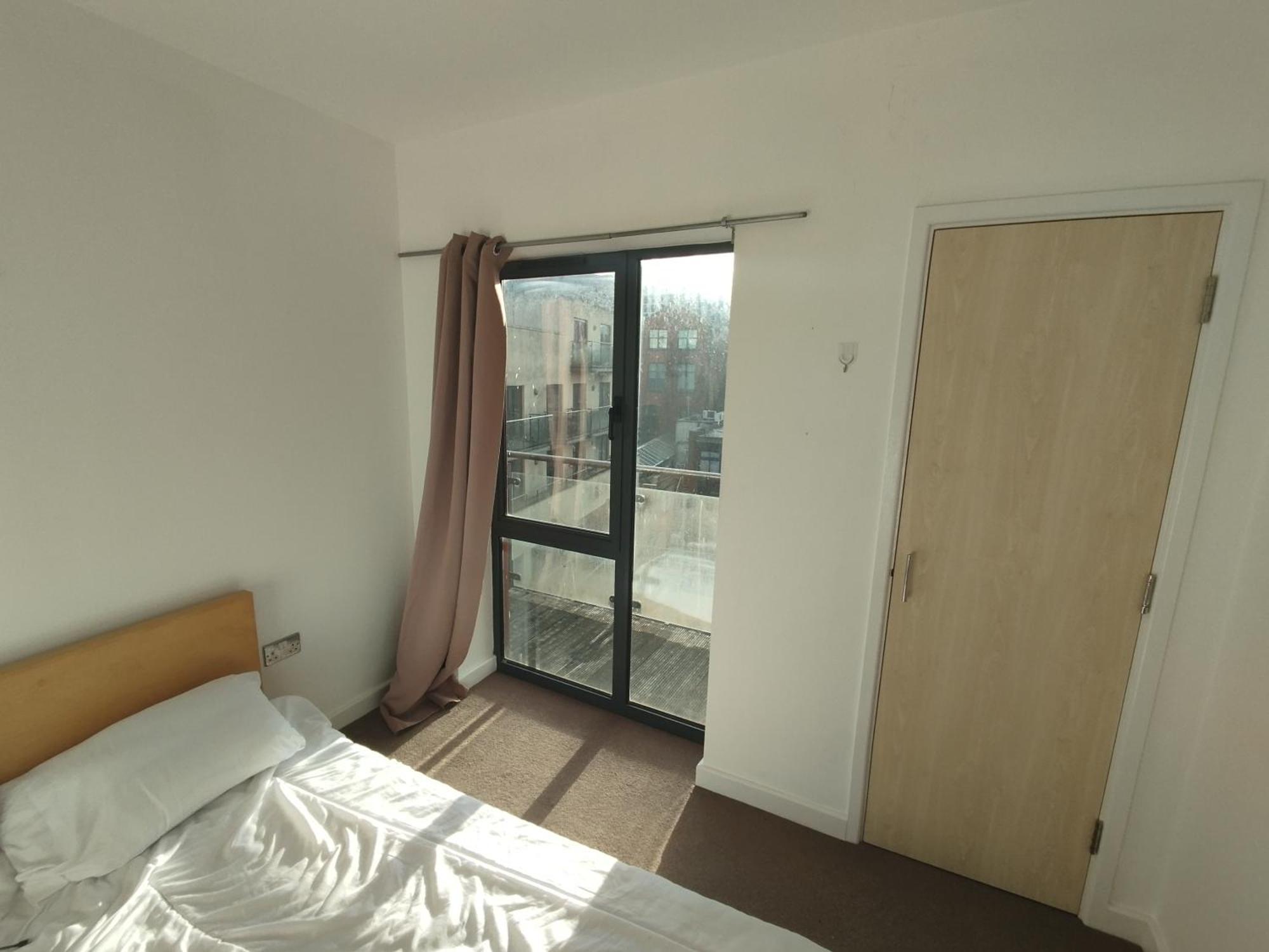 Room In Cardiff City Center - Swiftstay Екстер'єр фото