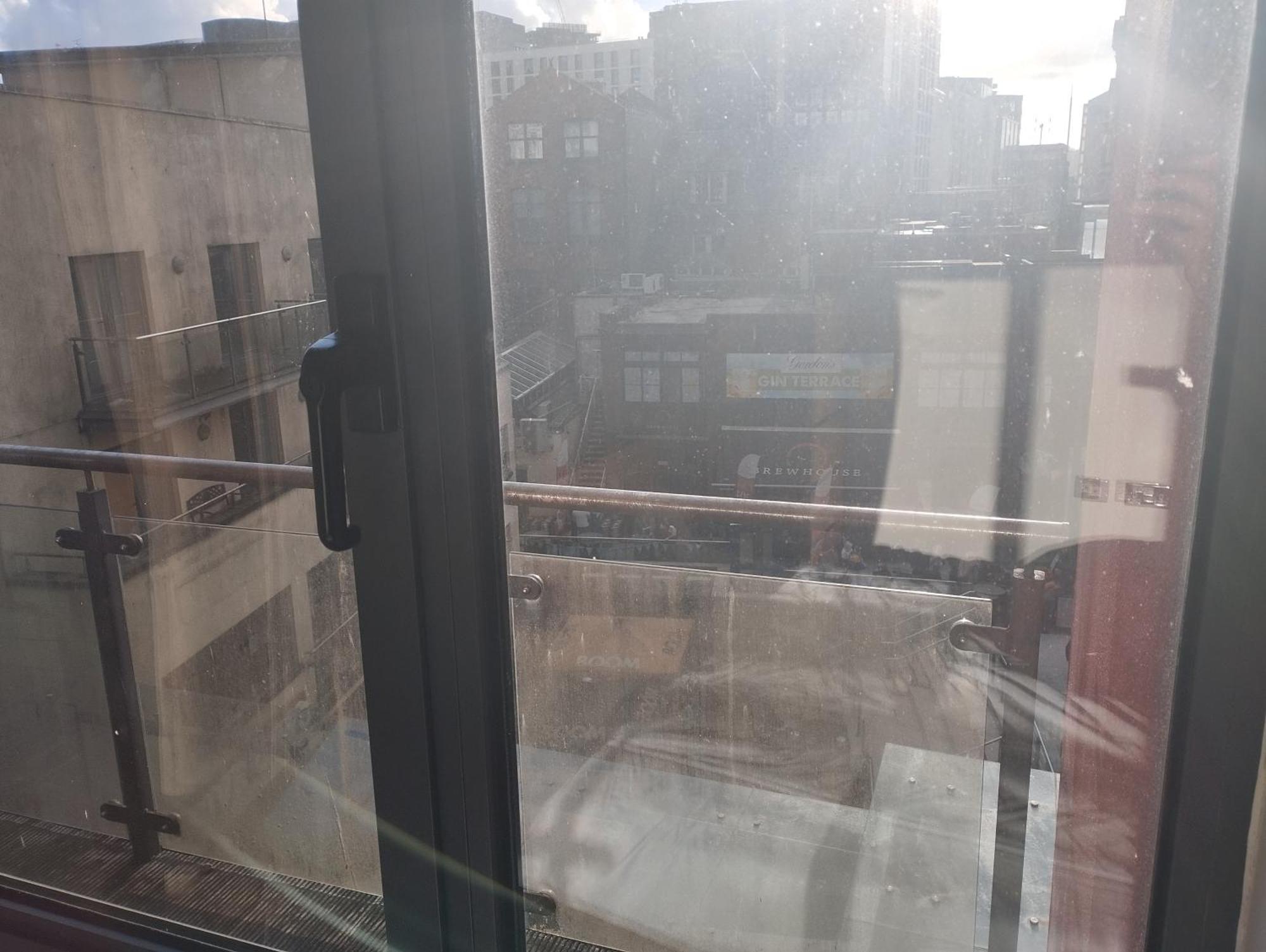 Room In Cardiff City Center - Swiftstay Екстер'єр фото